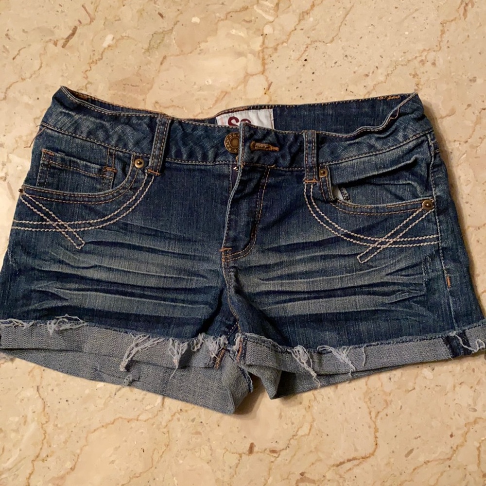 SO stretchy Jean Shorts